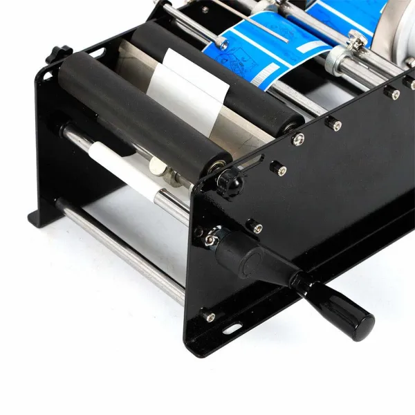 Semi-Automatic Labeling Machine Round Bottle MT-30 for Date Bottle 30 Times/Minute Semi-Automatic Labeling Machine Round Bottle MT-30 for Date Bottle 30 Times/Minute